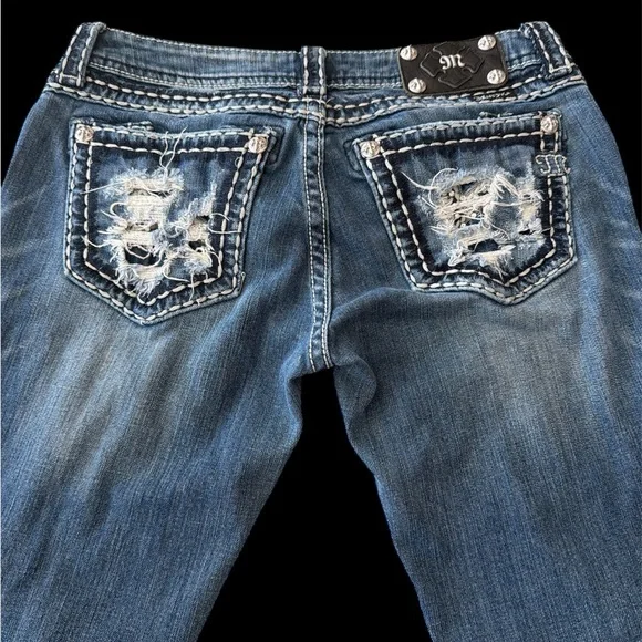 Miss Me Distressed Blue Boot Cut Jeans 28/30 waist actually measures 16 la flat - Picture 4 of 4